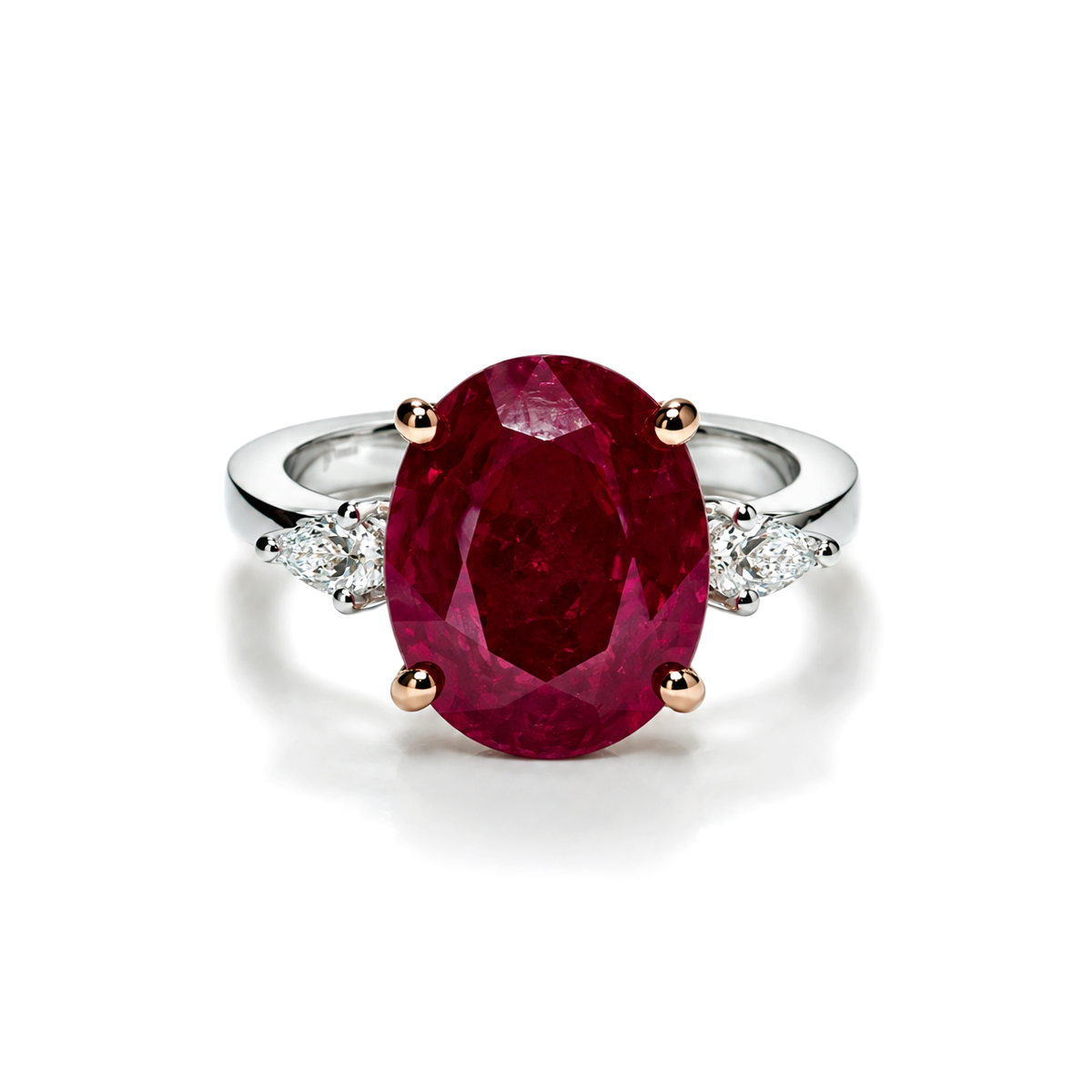 Special 18K White Gold and Solitaire Diamond Ring