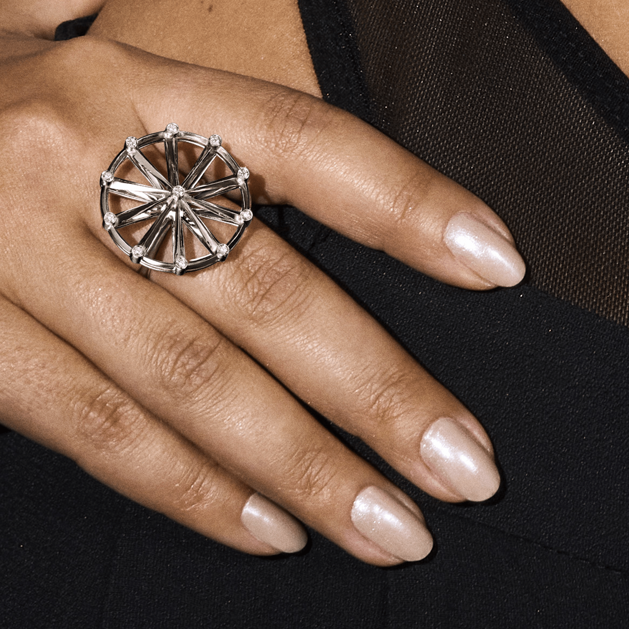 ANEL SHINE | OURO BRANCO 18K COM DIAMANTES - Jack Vartanian -