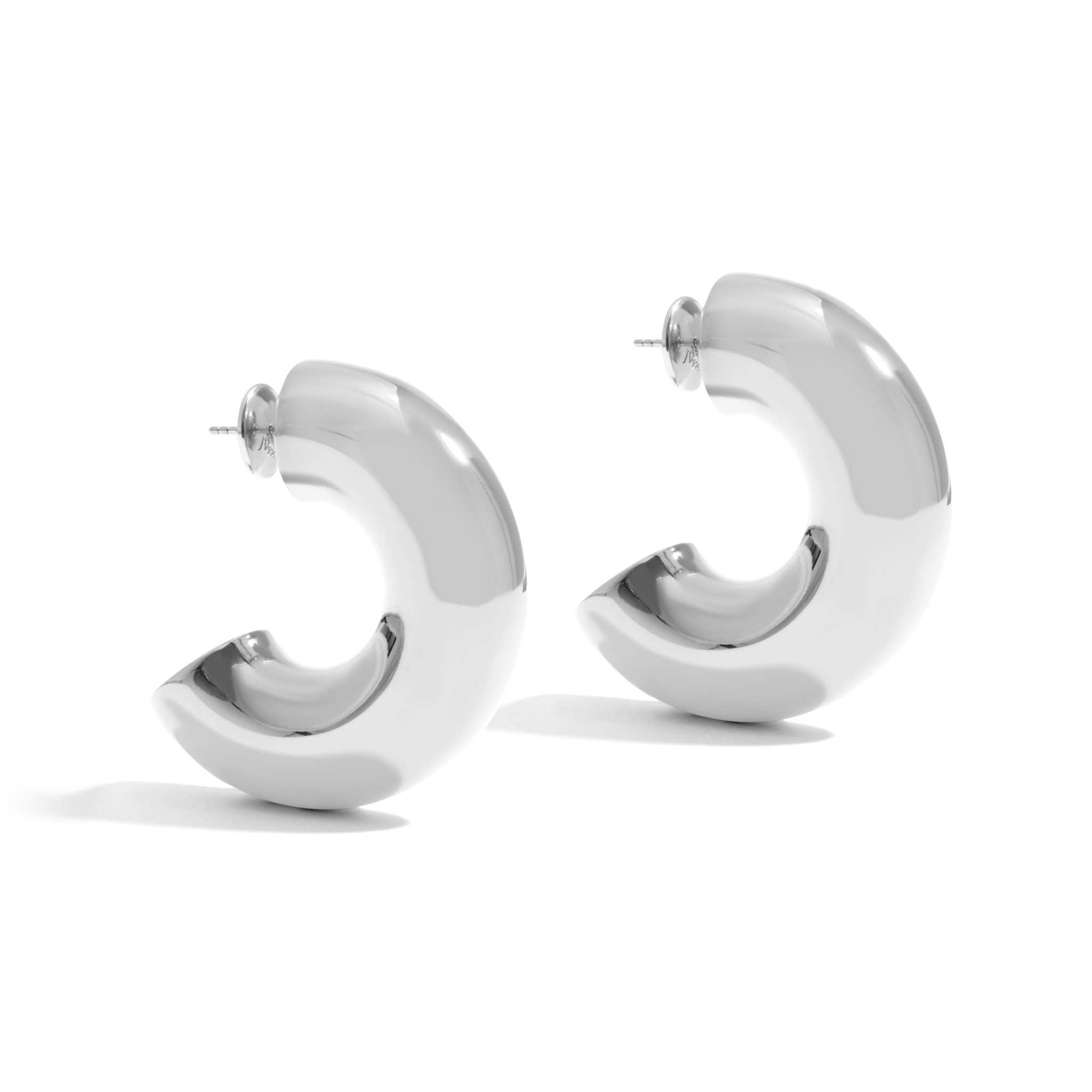 Brinco argola Maxi da coleção Bold White