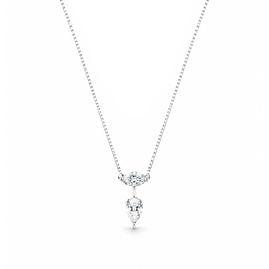 Special 18K White Gold and Solitaire Diamond Necklace