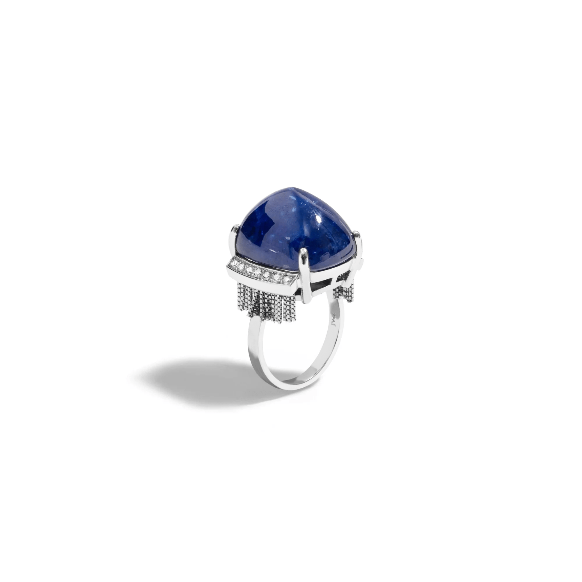 Anel New Vintage | Ouro Branco 18K com Safira de 37CT e Diamantes - Jack Vartanian - Alta Joalheria